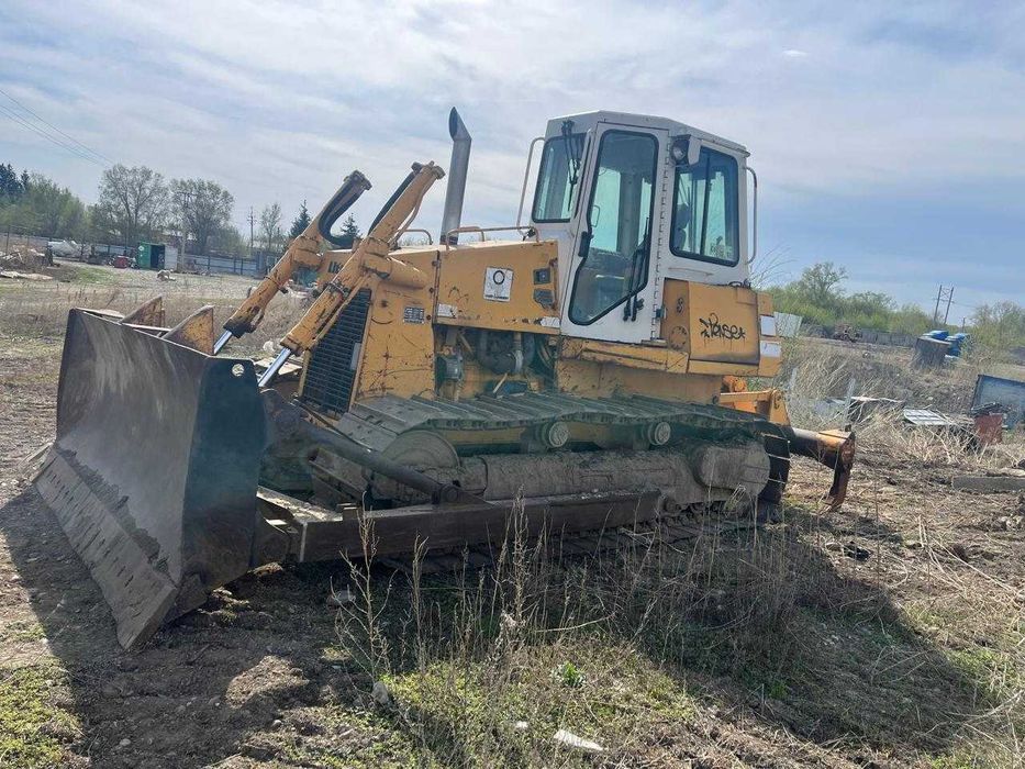 Продам Бульдозер