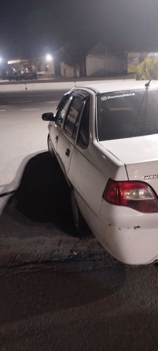 Nexia 2 ,1,6 sotiladi