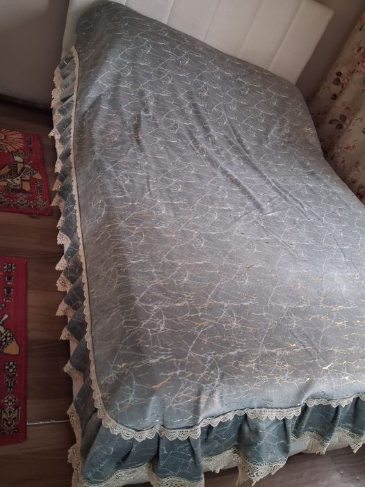 Продам красивое покрывало