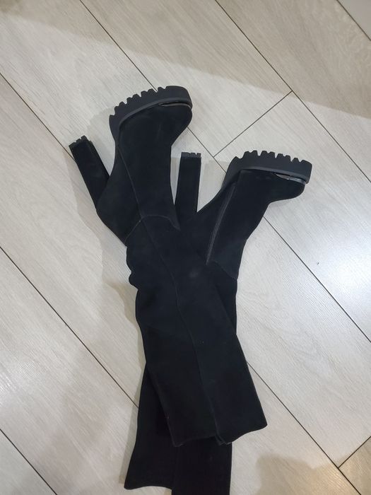 Сапоги высокие черные, замшевые,  новые