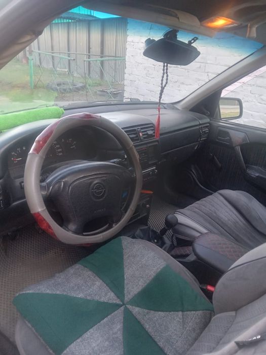 Опель вектра а1994