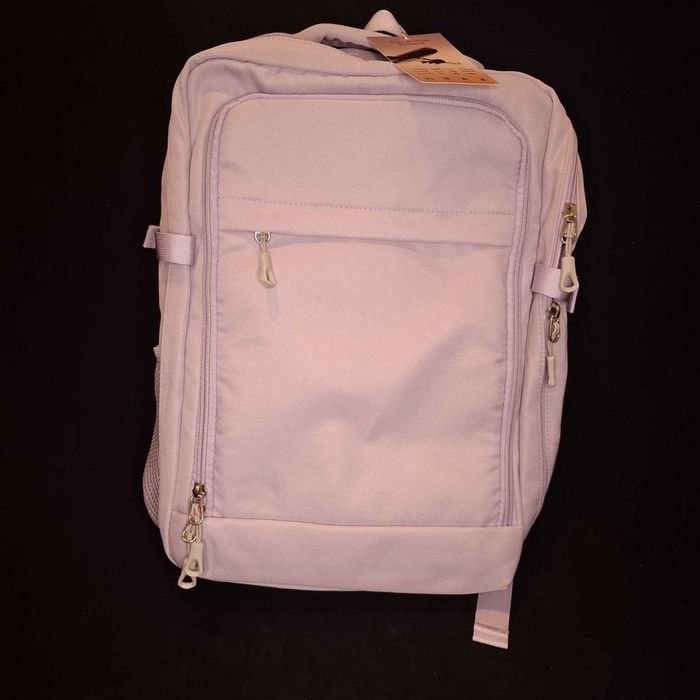 Rucsac de calatorie de tip carry-on, cu USB, compatibil cu dimensiunile pentru bagajul de mana la companiile aeriene