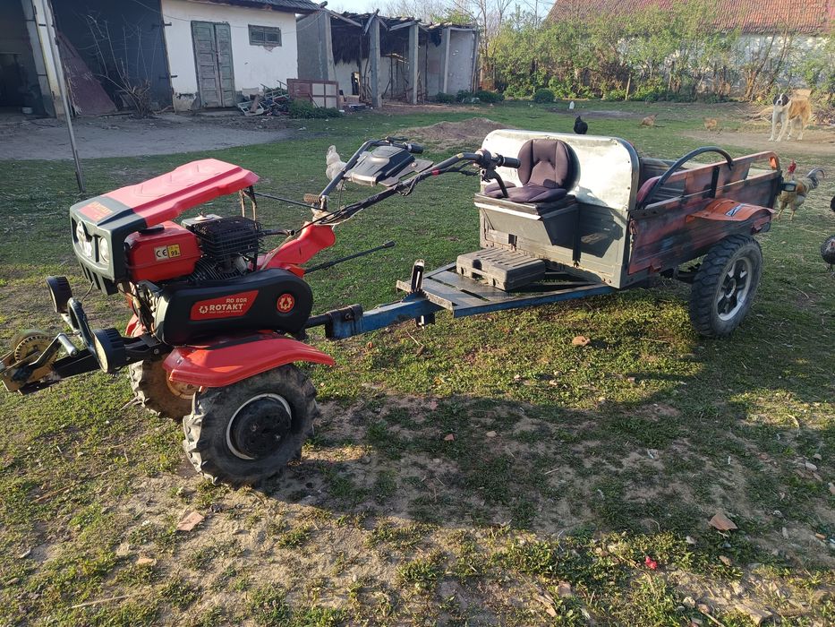 Motocultor cu remorca