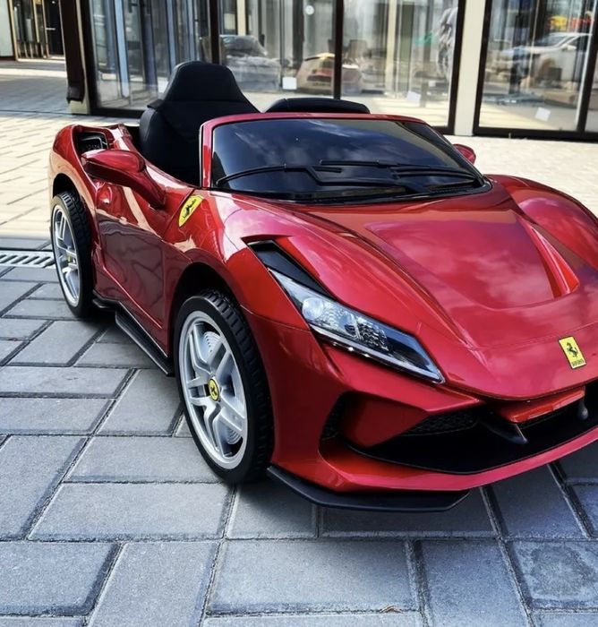 продается электромобиль детский Ferrari