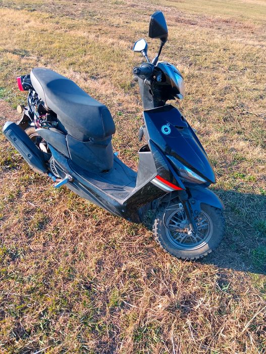 Скутер Педа gts 125