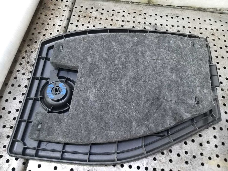 Capac haion mercedes e class w213