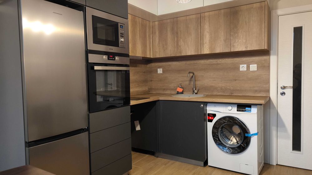 Дава се под наем Двустаен апартамент в Димитровград - 60 кв.м за 278.97 € - Снимка #2