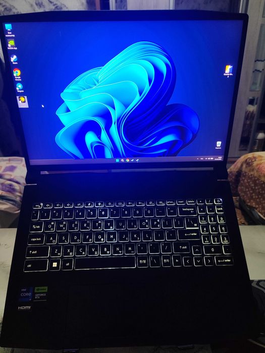 Ноутбук MSI Creator M16