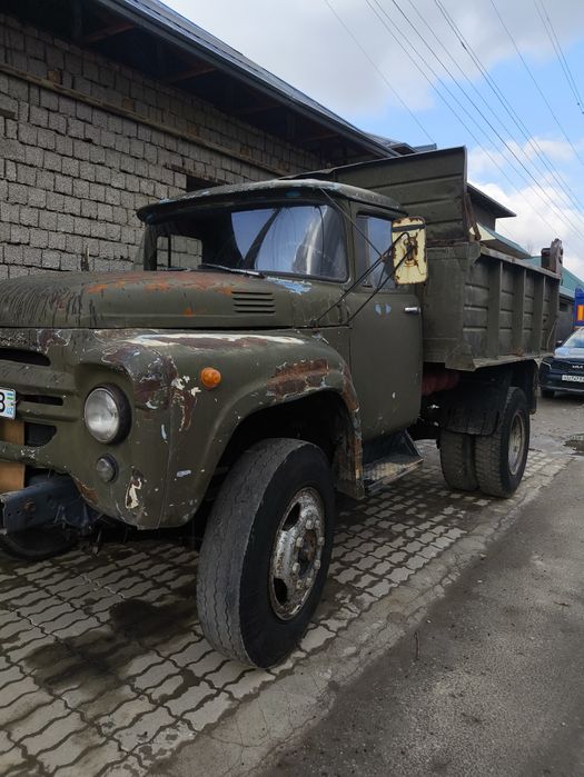 Zil sotiladi samosval