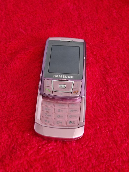 Telefon slide cu probleme la încărcare