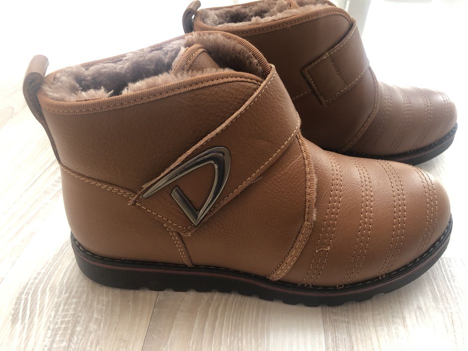 Сапоги-ботинки в идеальном состоянии