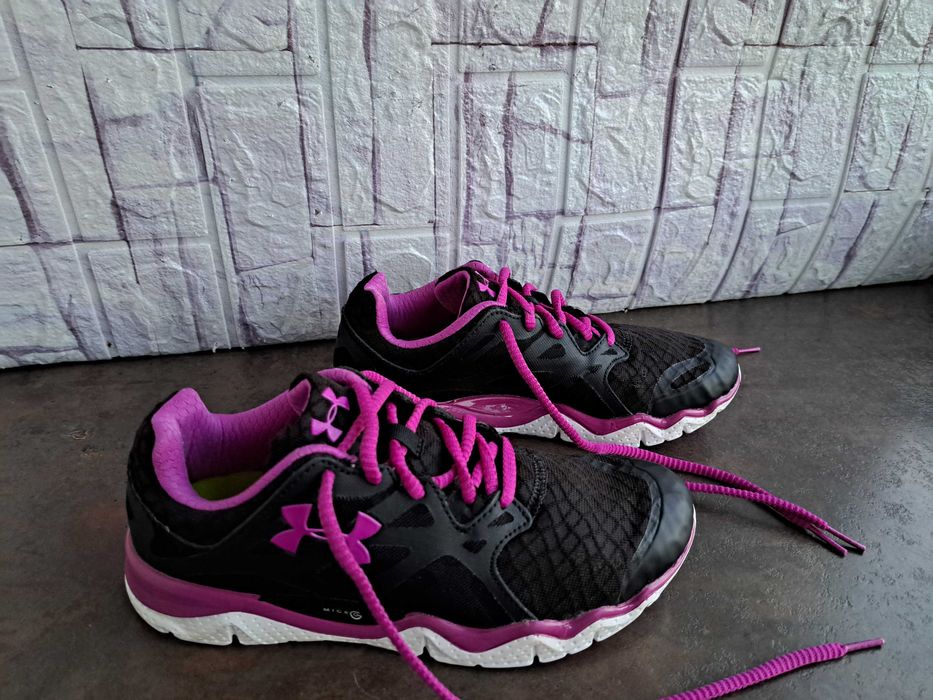 дамски маратонки,спортни обувки,сникърси кецове Under Armour 37,5