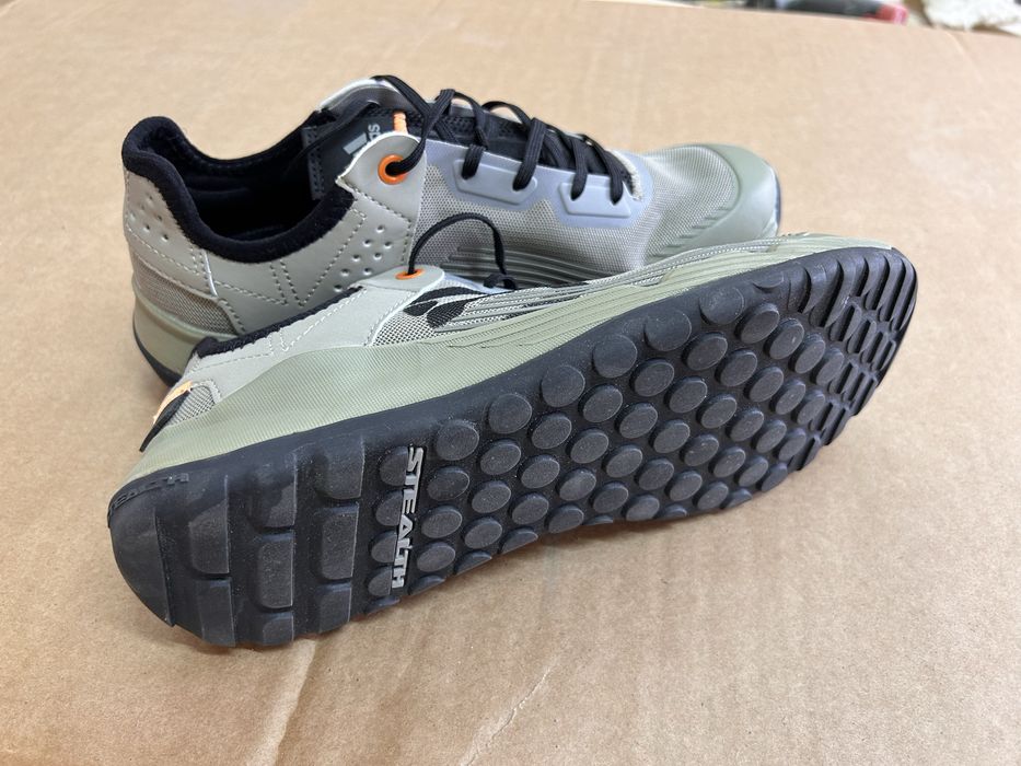 Кроссовки five ten