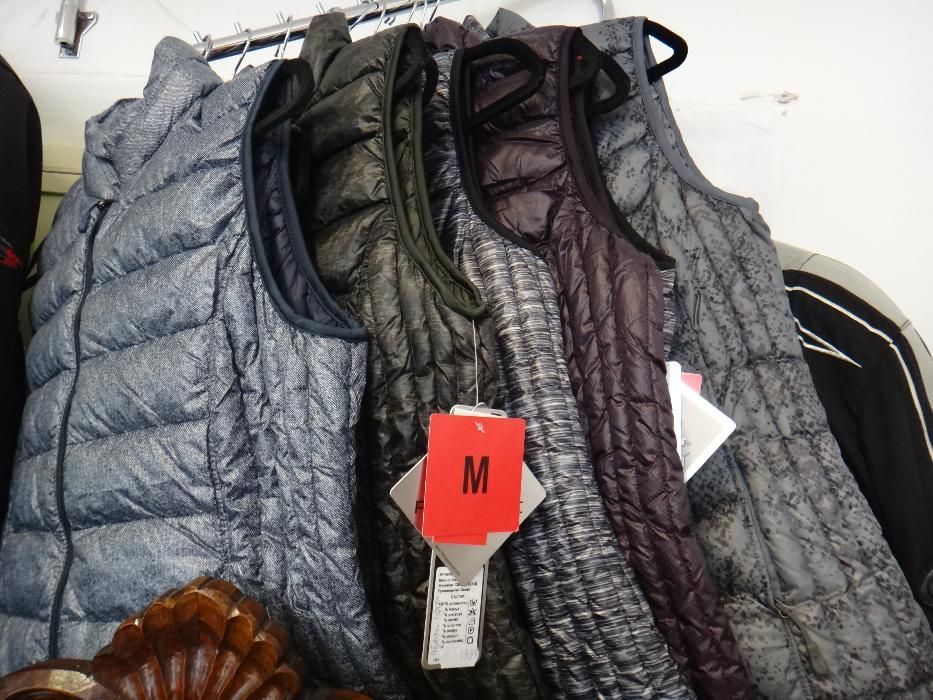 Andrew Marc New York дамски пухен елек