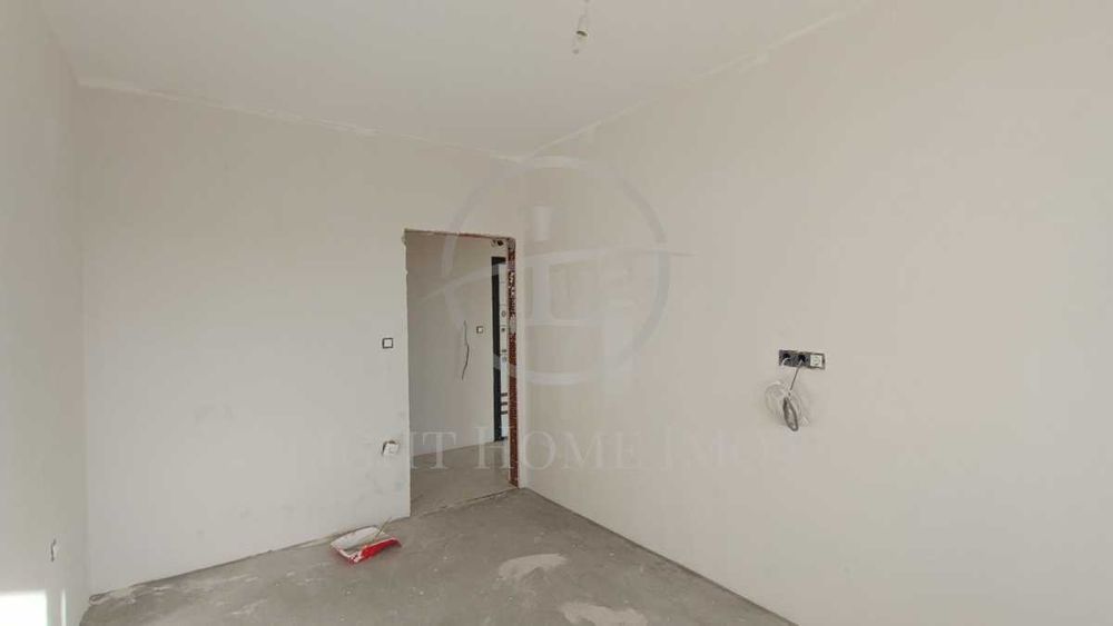 Продава се Тристаен апартамент в Пловдив, Христо Смирненски - 78 кв.м за 881 €/кв.м - Снимка #2