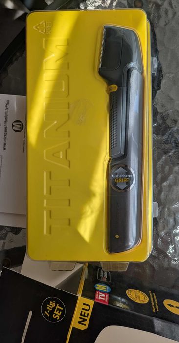 Set aparat de tuns si ras Titanium Trim