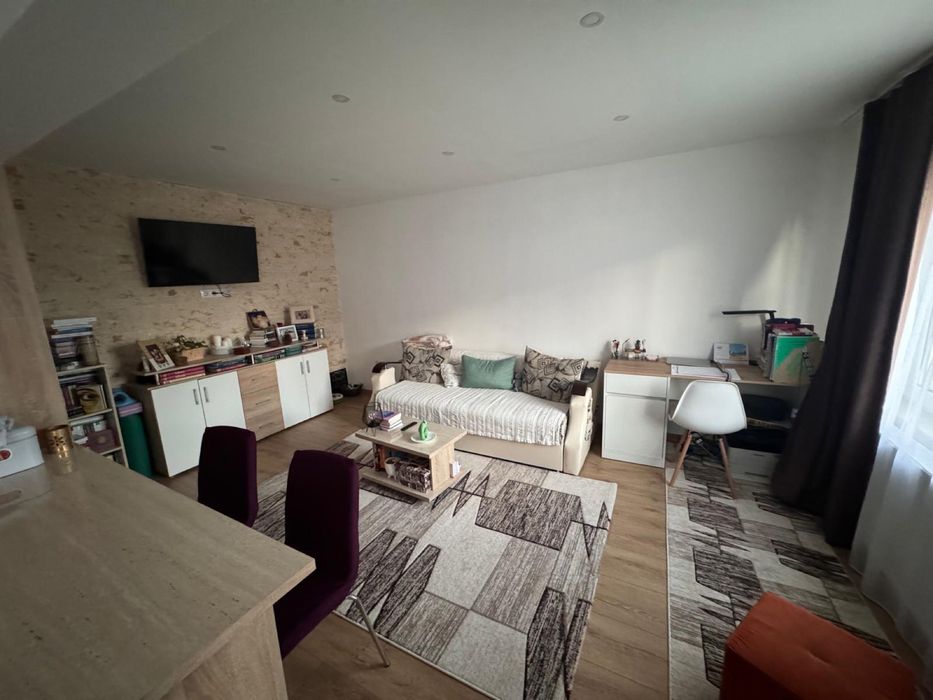 Apartament de inchiriat