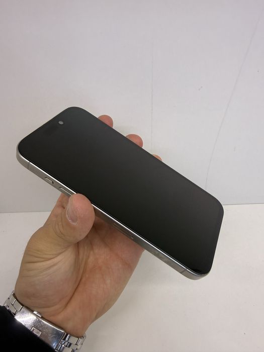 iPhone 15 pro 128gb