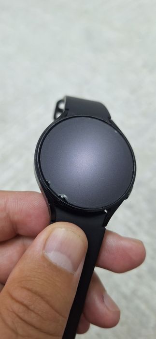 Продам смарт часы Samsung Galaxy Watch 4