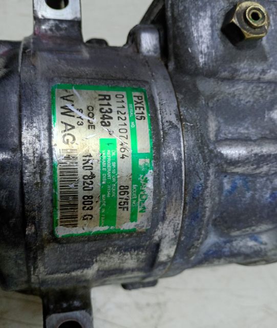 Compresor clima / AC 1K0820803G Volkswagen VW Passat B6 seria