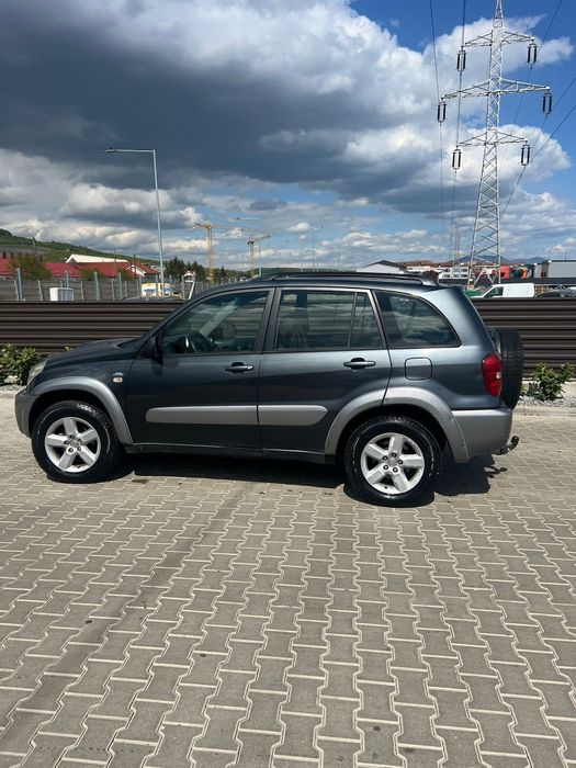 Toyota RAV4 2004 4x4  schimb pentru ATV+ diferență Cf moto cam am