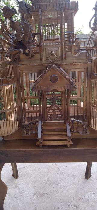 Клетка для птиц.