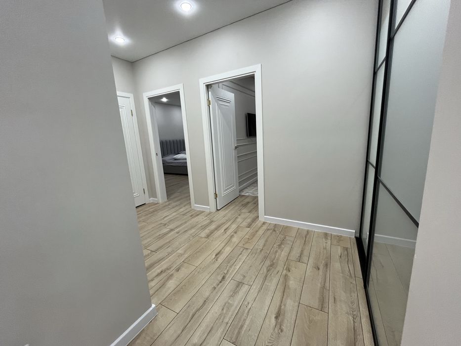 Продам 4 ком квартиру 145 кв м