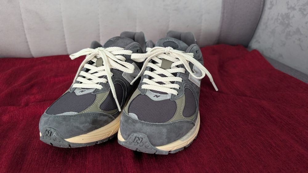 New Balance 2002r — Серая классика
