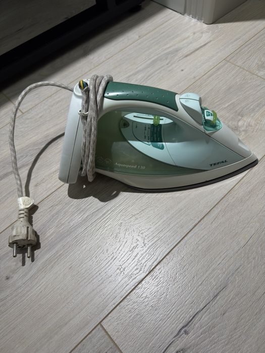 Утюг Tefal с паром