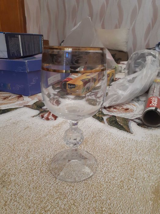 Продам бокалы для вина