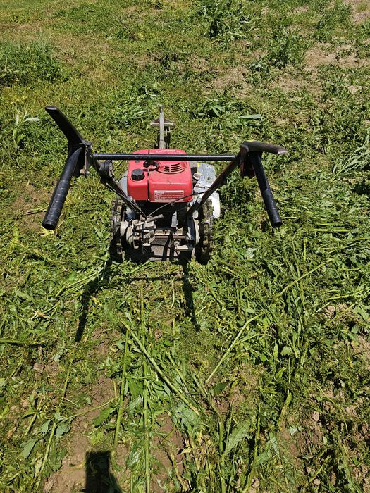 Професионална косачка за висока трева  хонда honda um 21