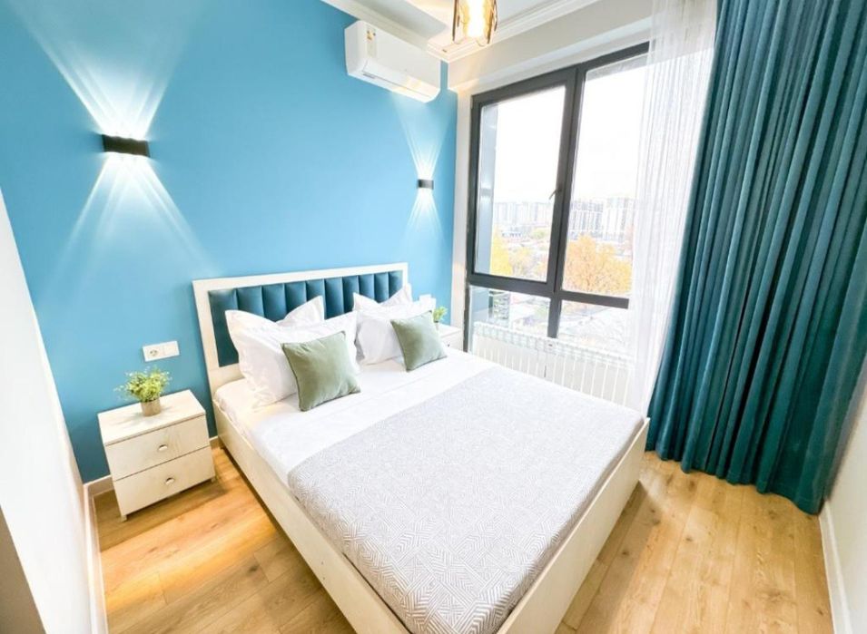 Сдается 2 комнатная квартира Люкс в центре на левом берегу