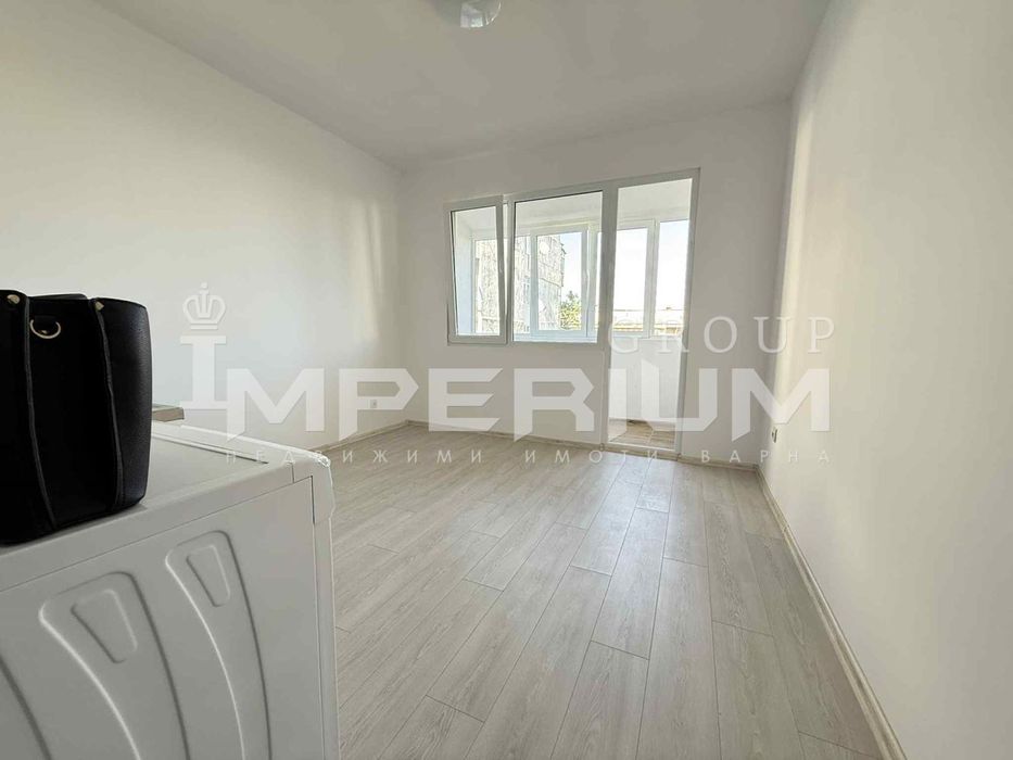 Продава се Едностаен апартамент в Варна, Изгрев - 25 кв.м за 2596 €/кв.м - Снимка #2