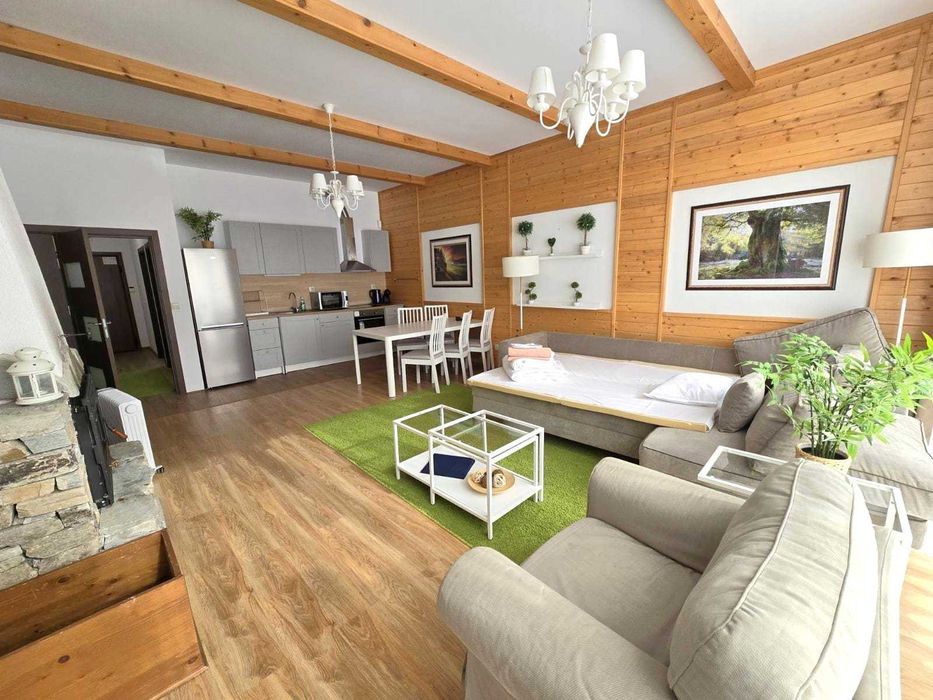 Еднофамилна къща в затворен комплекс до Пирин голф, район Разлог