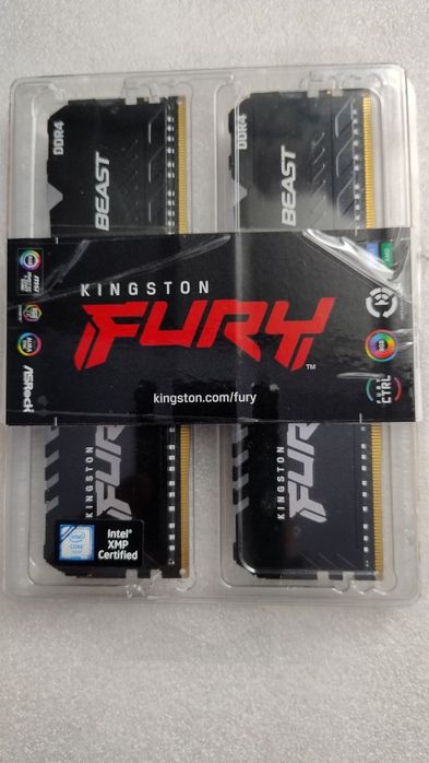 Memorie RAM 16GB DDR4 3200 Gaming