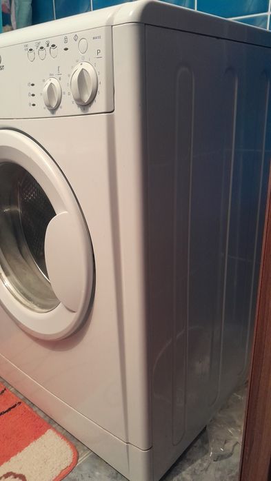 Стиральная машина Indesit