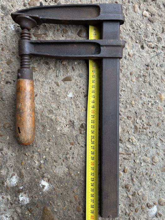 Циркулярни дискове за дърво ,ножове за абрихт,чук 5кг, дърв. стяга