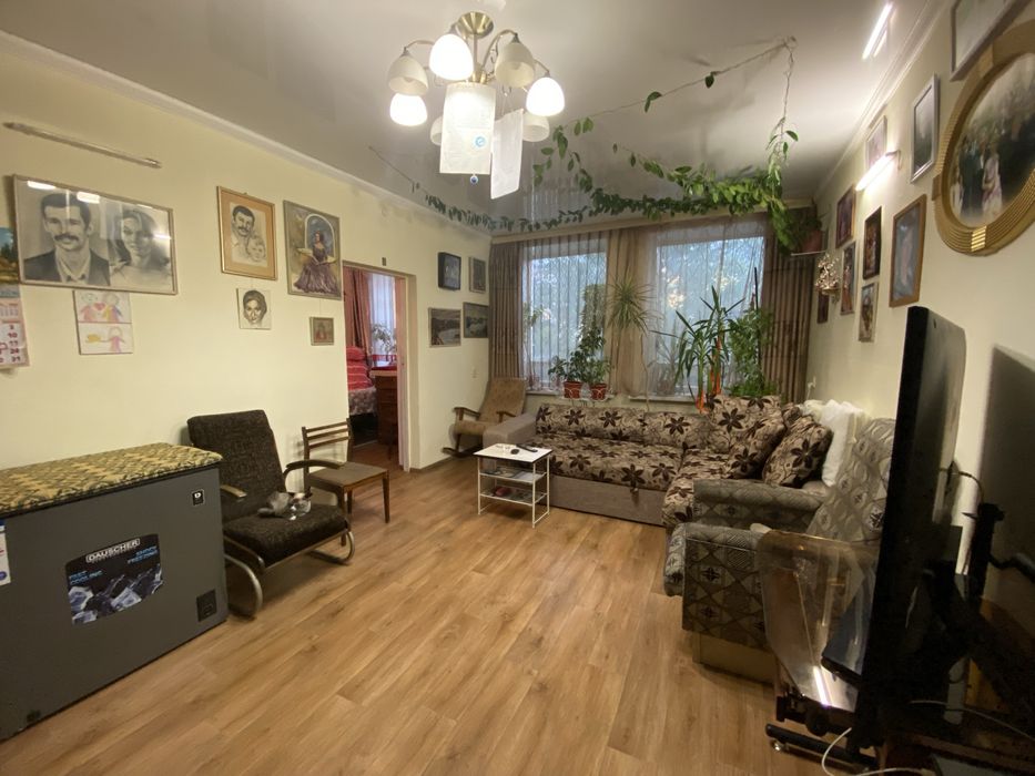 Продам 4-х комнатную квартиру