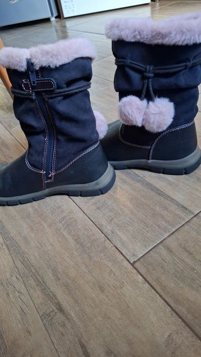 Ghete imblanite din piele