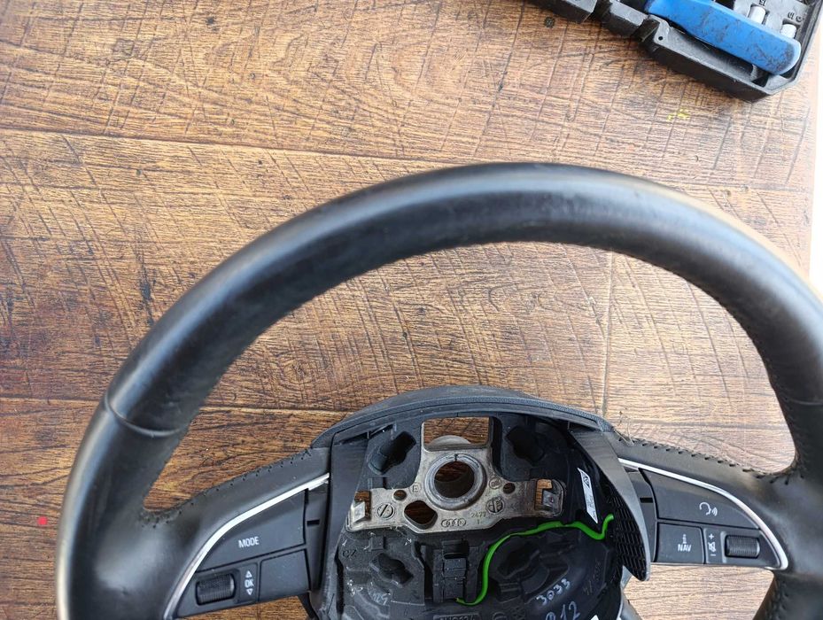Волан кожен за Ауди А4 В8 Q5, Q7,  / Audi A4 B8, Audi Q5, Q7
