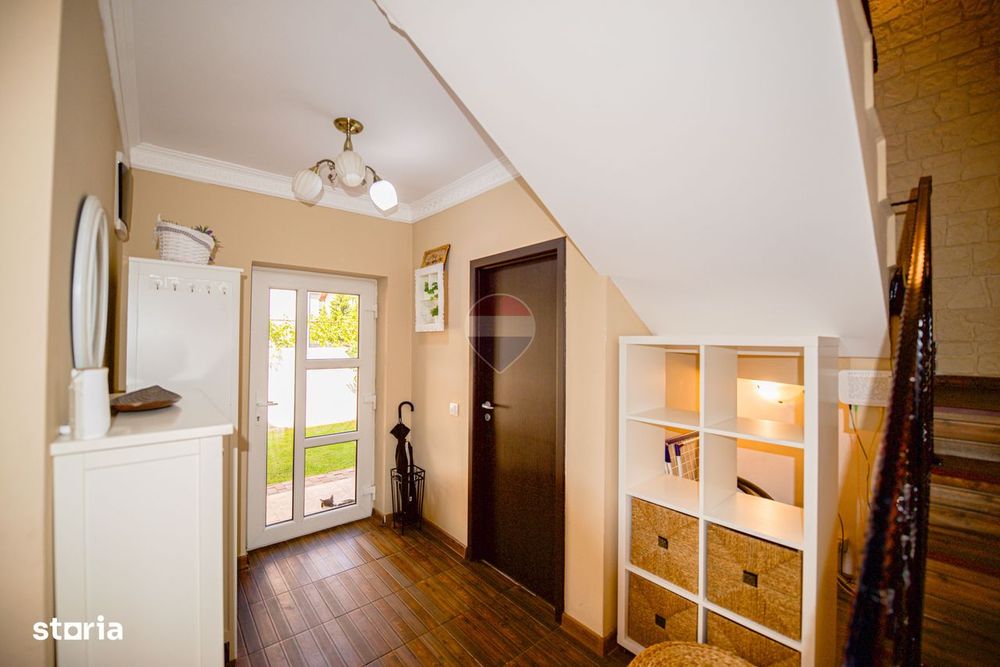 Vila individuala de inchiriat, 4 camere, 111mp, Rosu, Chiajna