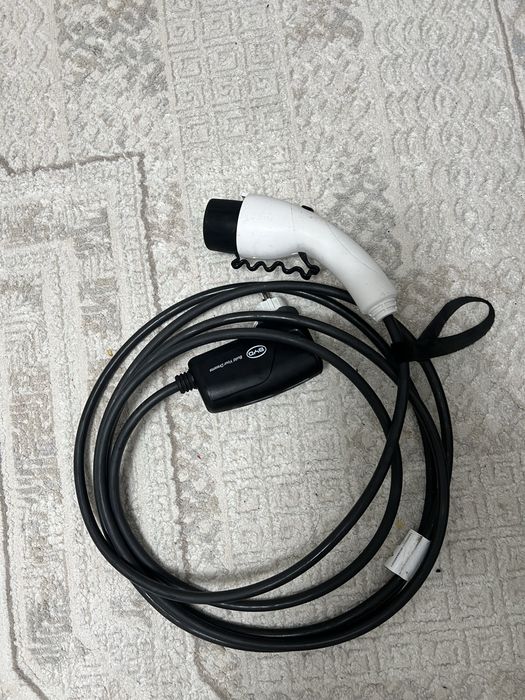 Продам автозарядку