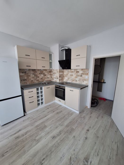 Продава се Четиристаен апартамент в Стара Загора, Казански - изток - 85 кв.м за 1377 €/кв.м - Снимка #5