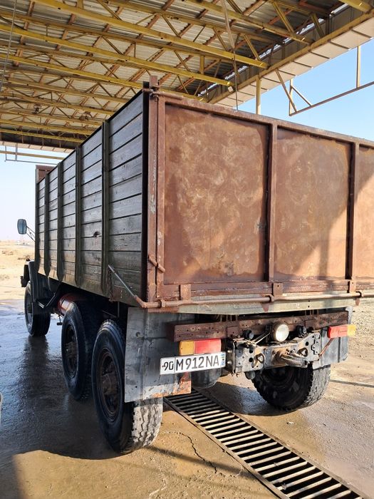 Zil 131 sotiladi xolati zo'r ishlab turibdi