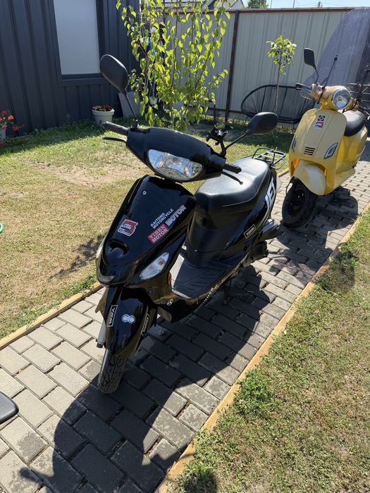 Scuter jet Gy6 ! 25kmh , benzina 2010 , 6000 km , 49cc, 4 timpi , Fara permis 25 kmh pe cartea RAR!!