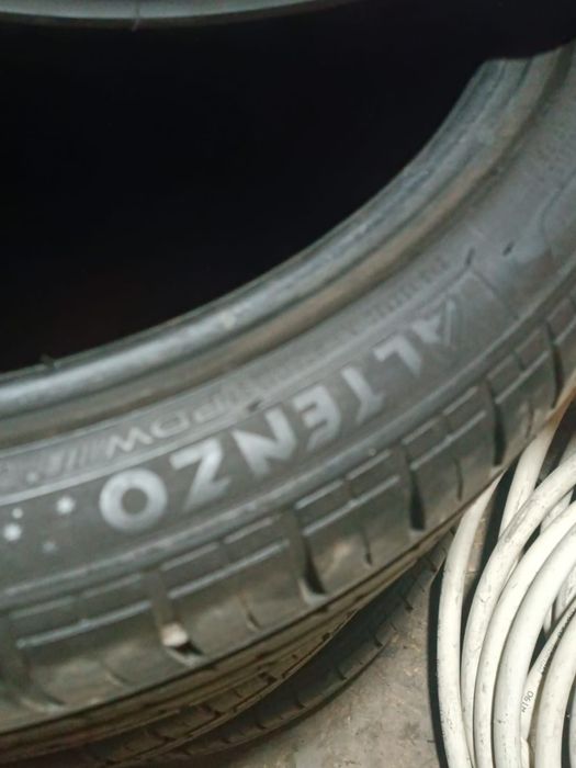 Шины комплект 225.40.R18
