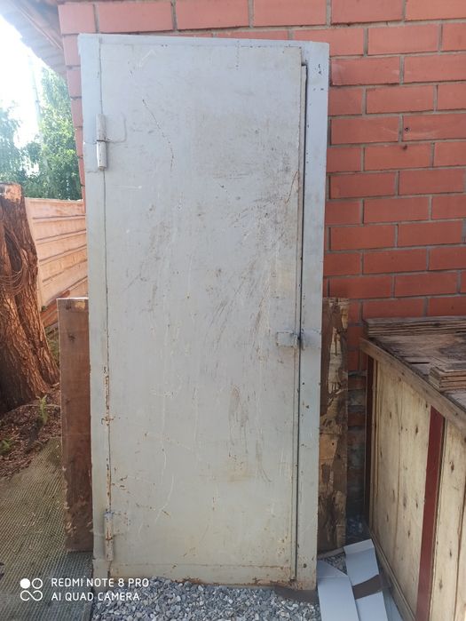 Продам дверь железная