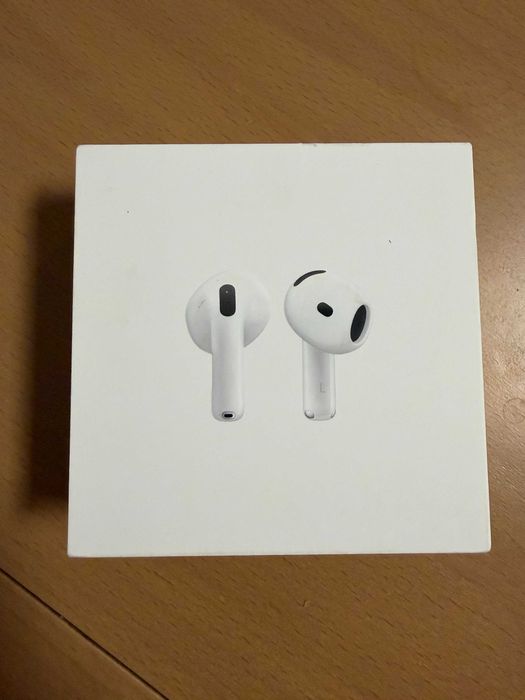 Apple AirPods 5 Чисто нови! Гаранция!