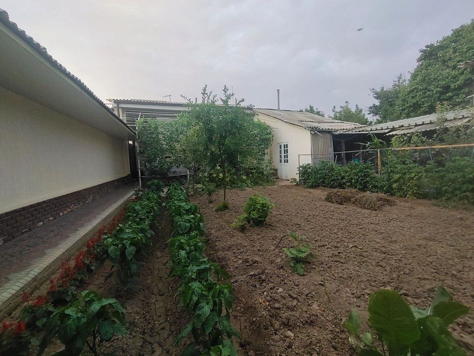 Продается участок с домом.Кибрай .Набережная