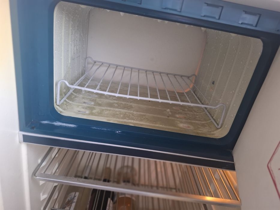 Хладилник SNAIGE за колекционери.